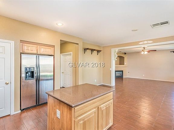 5th image of 8824 Lost Forest St