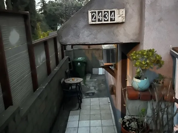2434 Riverside Pl, Los Angeles, CA 90039