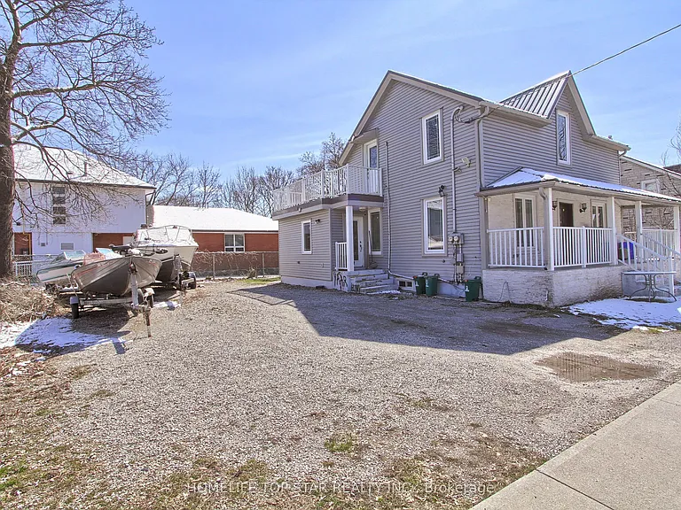 17 Royal St #UPPER — Photo 26