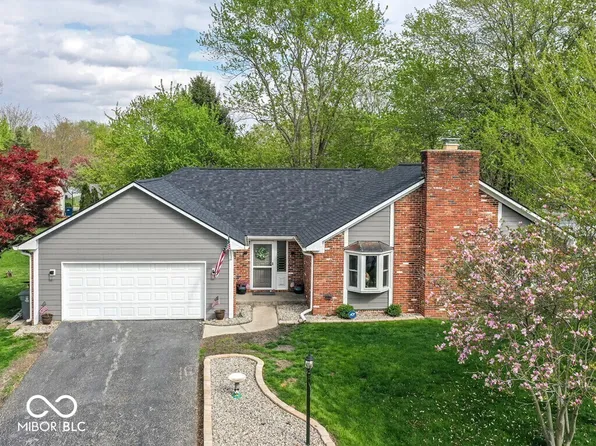 999 Shoreline Cir, Cicero, IN 46034