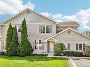 6426 Maywick Dr, Madison, WI 53718