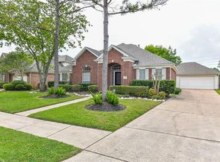 2410 Shelby Dr, Pearland, TX 77584