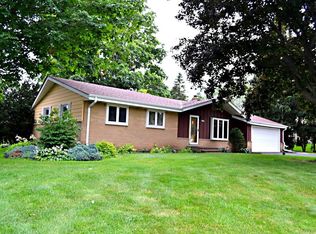 16675 W Harmony Ct, New Berlin, WI 53151