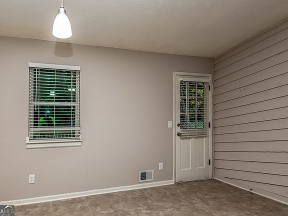 4th image of 4511 Housworth Dr