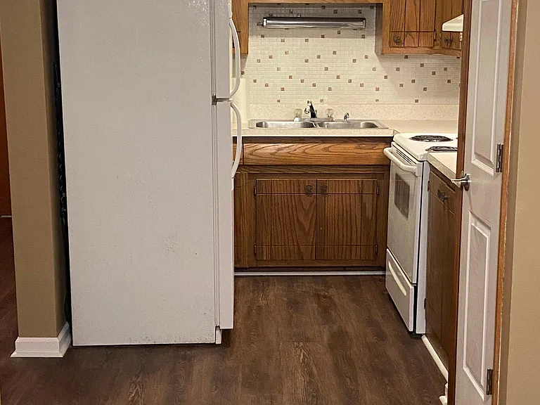 6424 W 64th Pl #2B — Photo 9