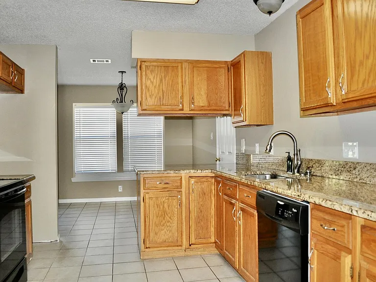 8304 Red Willow Dr — Photo 4