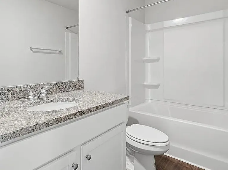 137 Village Green Dr — Photo 7