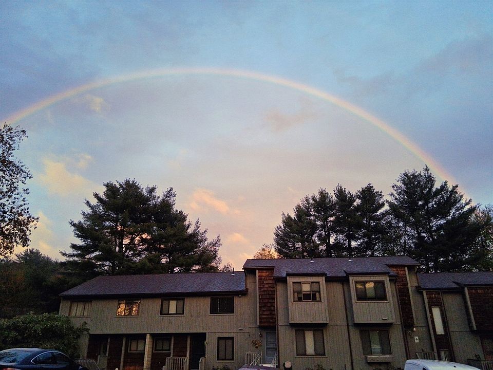 1st image of 12 Meadowbrook Ln #12