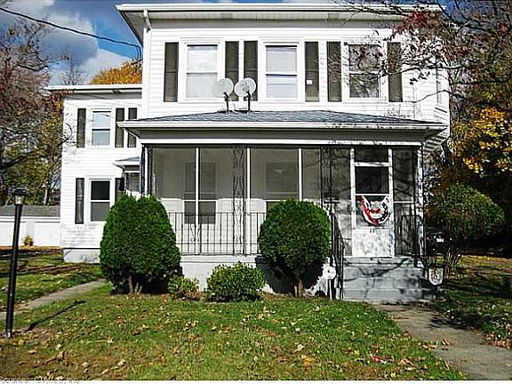 1st Floor unit with separate side entrance.