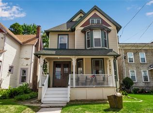 155 Chestnut St, Lockport, NY 14094