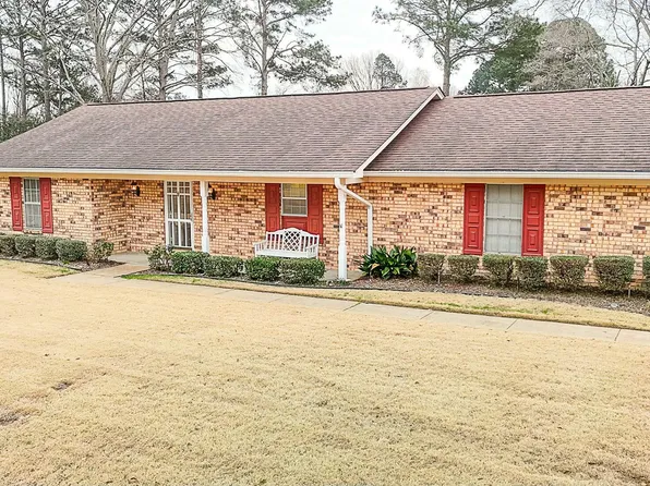 107 Saint Augustine Dr, Madison, MS 39110
