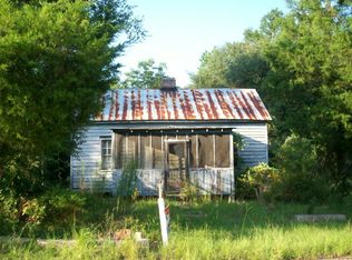 213 Packard Ln, Manning, SC 29102