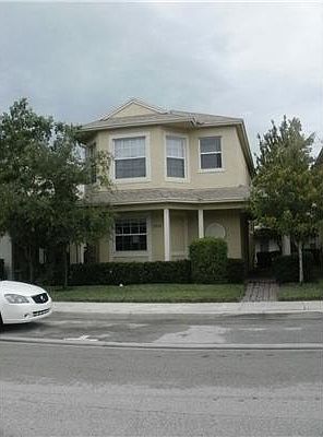 1st image of 2032 SE Avon Park Dr