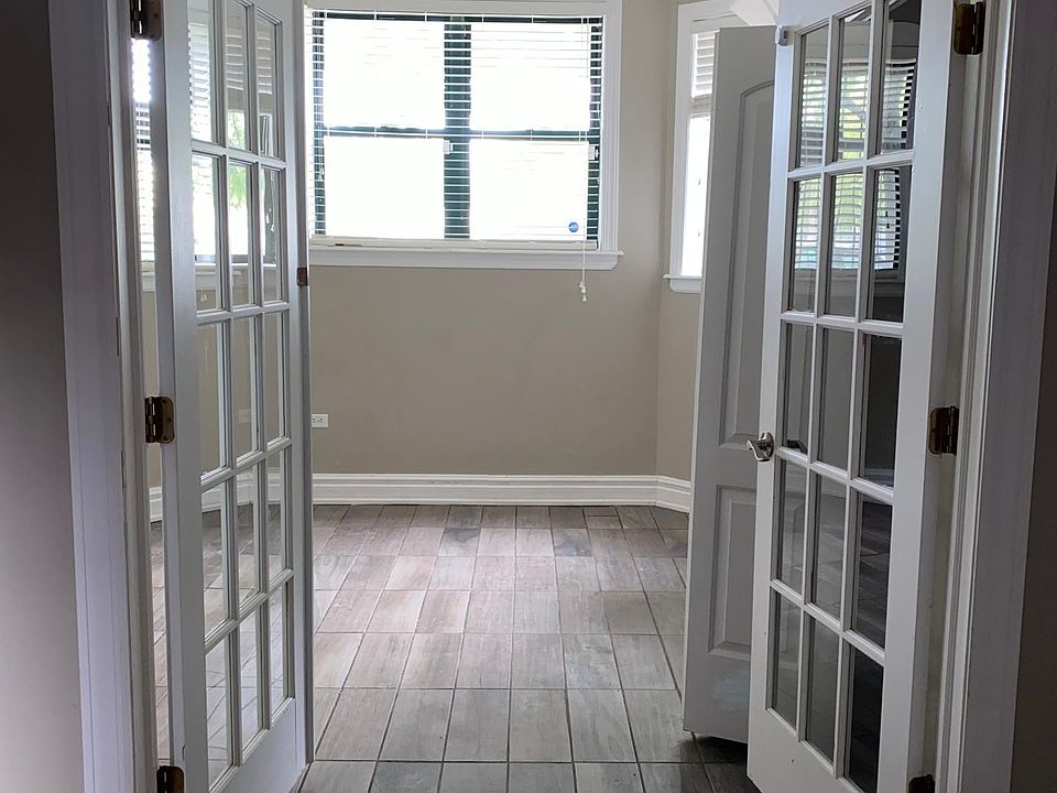 1st image of 6610 S Kenwood Ave #1G