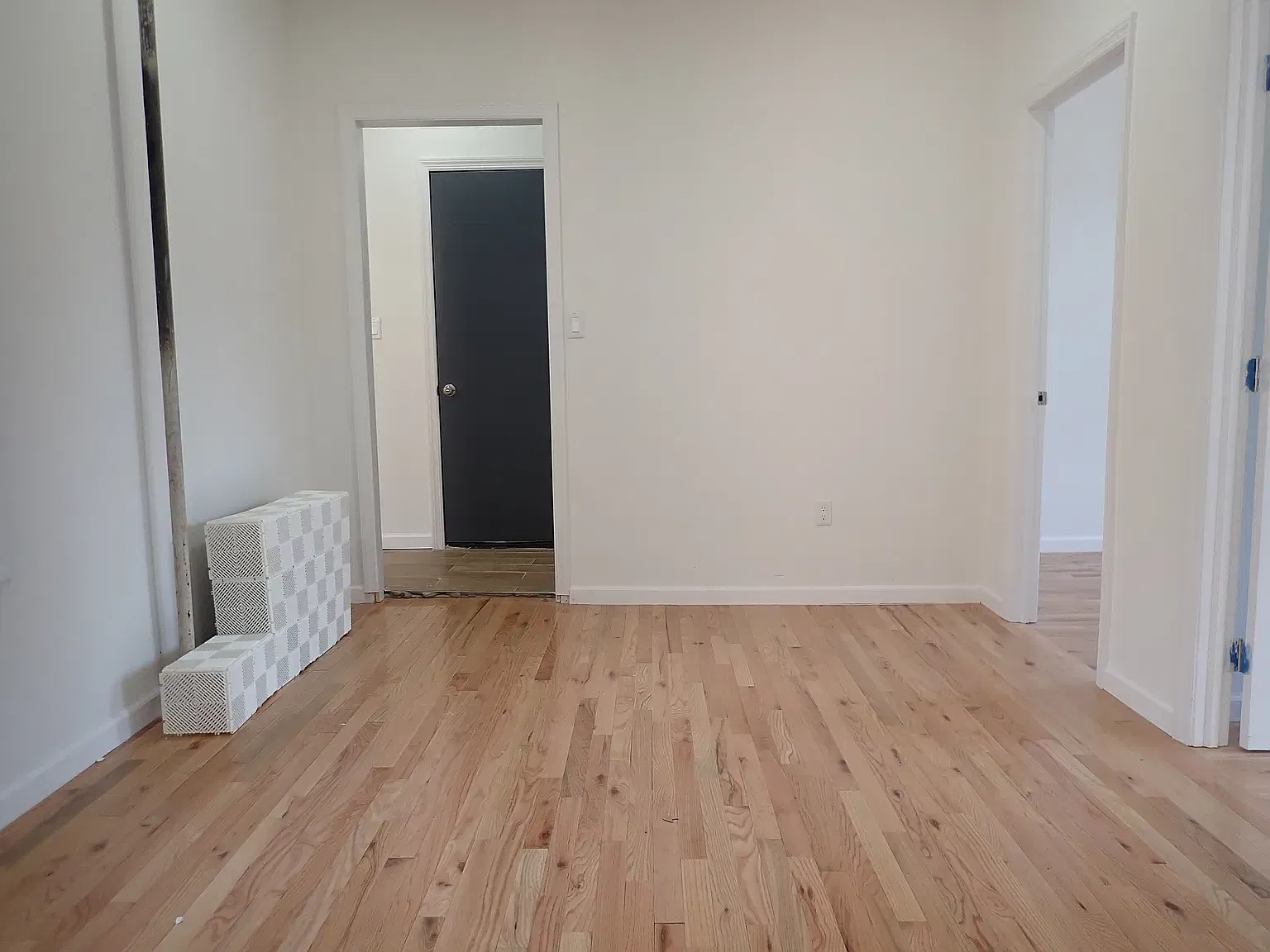 529 Hinsdale Street — Photo 2
