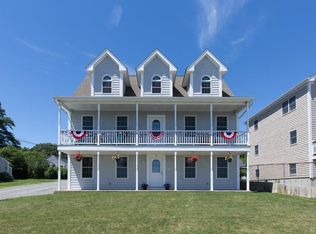 71 King Philip Ave, Bristol, RI 02809