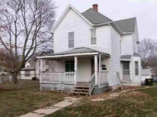 1209 S Galena Ave, Freeport, IL 61032