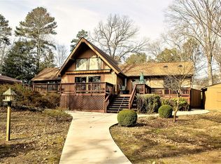 789 Holly Grove Ln, Bracey, VA 23919