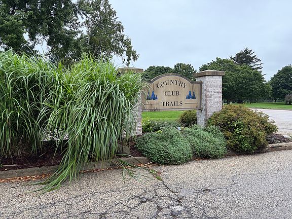 5th image of 809 Tuckaway Ct