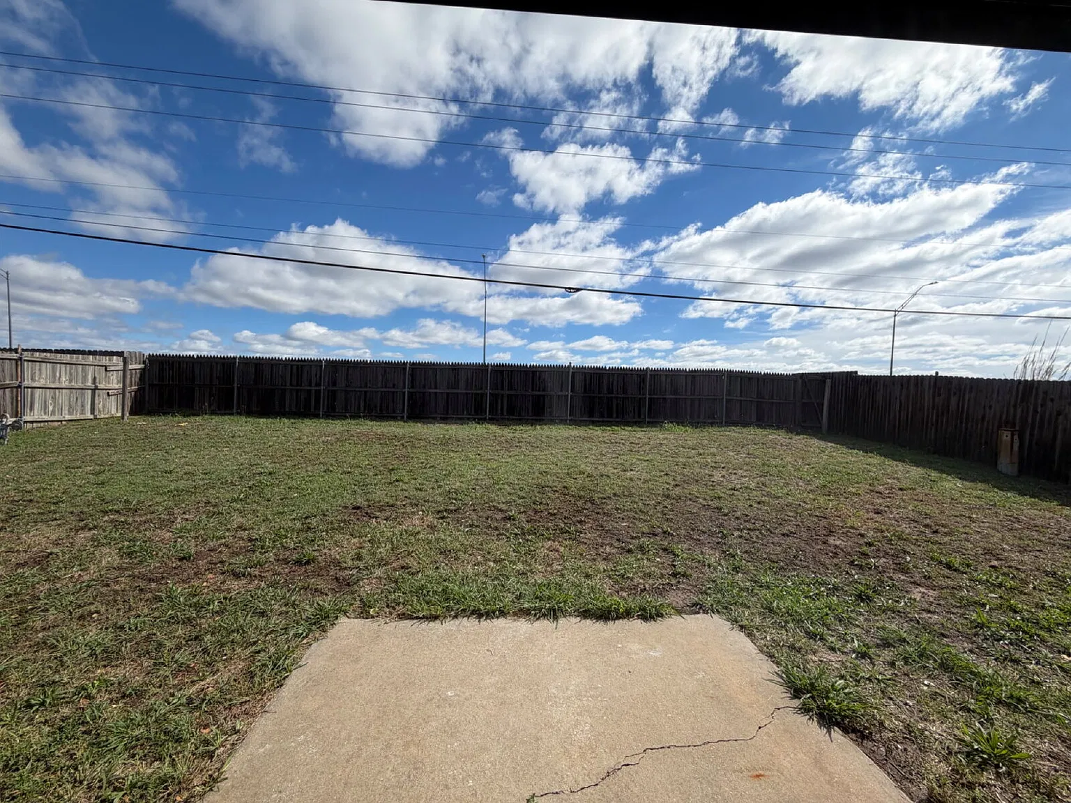 3 bed, 2.0 bath, 1420 sqft, $1,495 — Photo 3