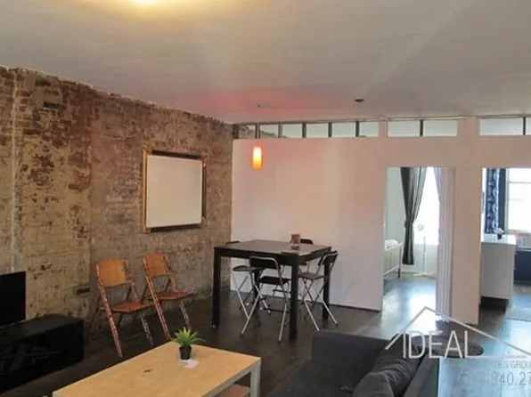 105 Broadway, Brooklyn, NY 11249