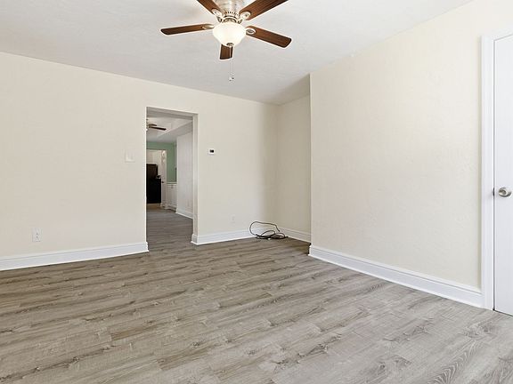4th image of 118-120 S 25th St #118