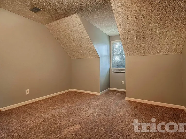150 Tanglewood Dr — Photo 6