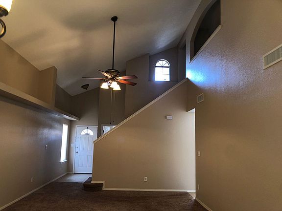 3rd image of 11713 Mesquite Lake Ln