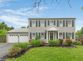 184 Pine Glen Rd, Langhorne, PA 19047
