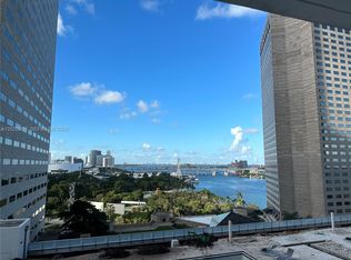 325 Biscayne Blvd #1516, Miami, FL 33130