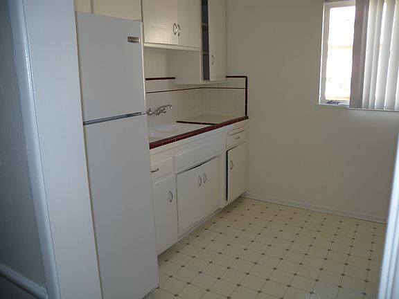 5th image of 1347 N Alta Vista Blvd APT 17