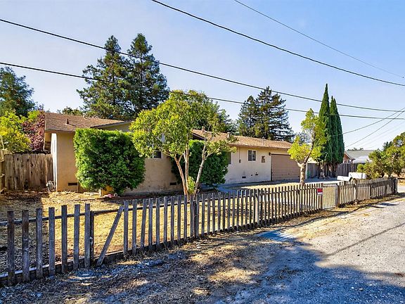 4th image of 192 Winston Drive
