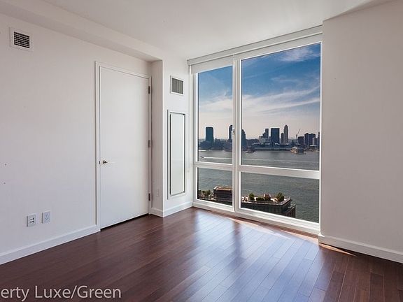 5th image of 200 N End Ave APT 19a