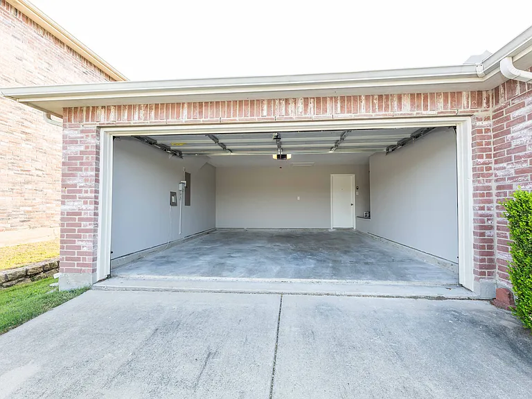 12870 Gillon Dr — Photo 28