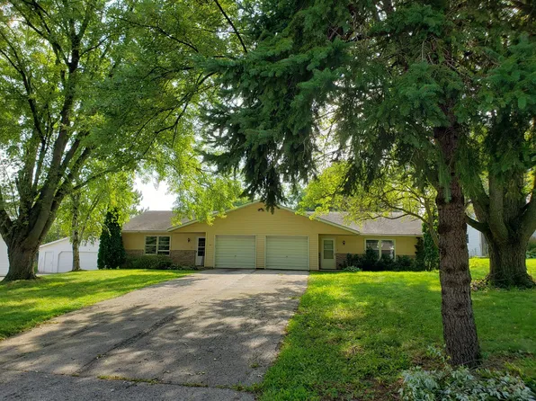 607 E Oak St #A, Cottage Grove, WI 53527