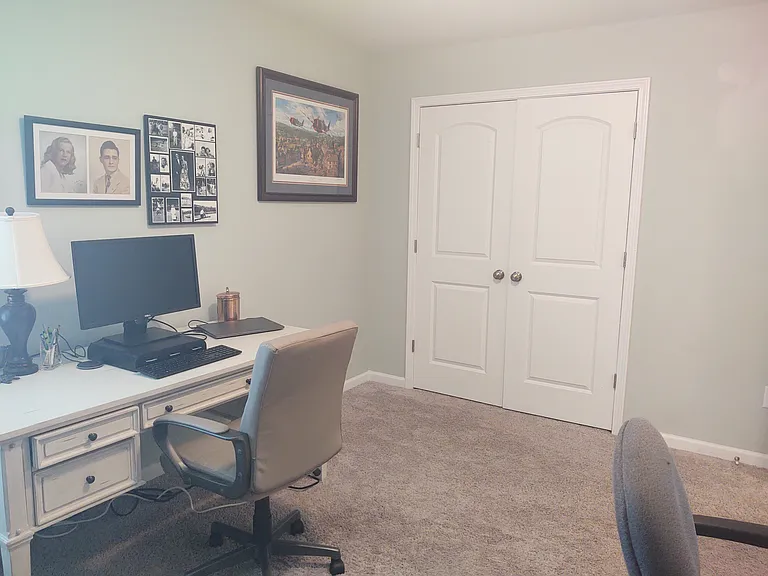 1404 Kinsley Ct NE — Photo 26