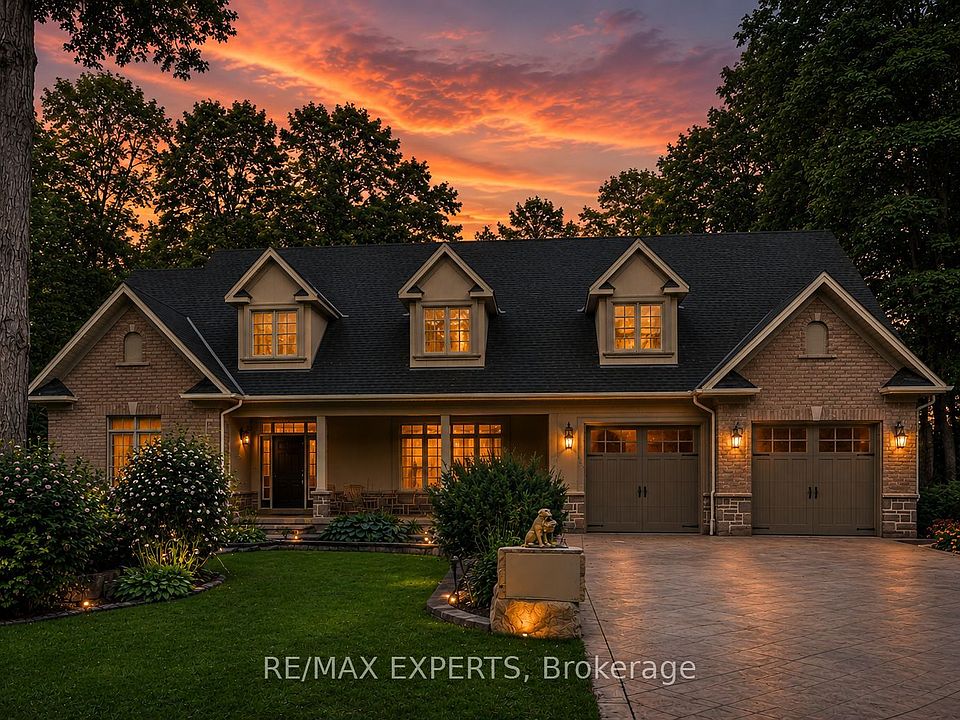 1st image of 431 Manley Cres