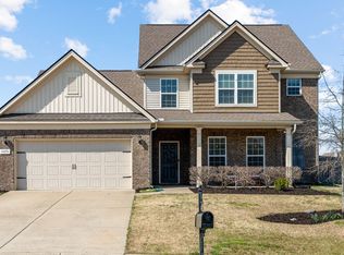1075 Abberley Cir, Hendersonville, TN 37075