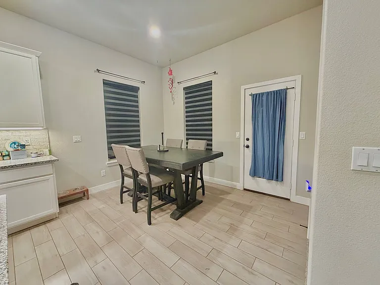 2409 Ranch Ave — Photo 5