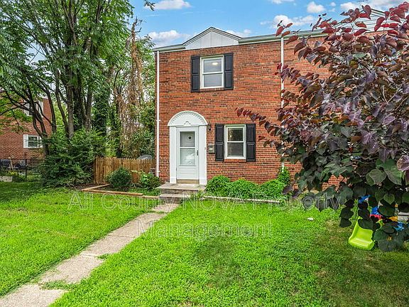 3rd image of 2236 Farrington Ave
