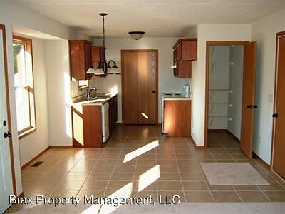 2nd image of 844 W Lorenza Dr