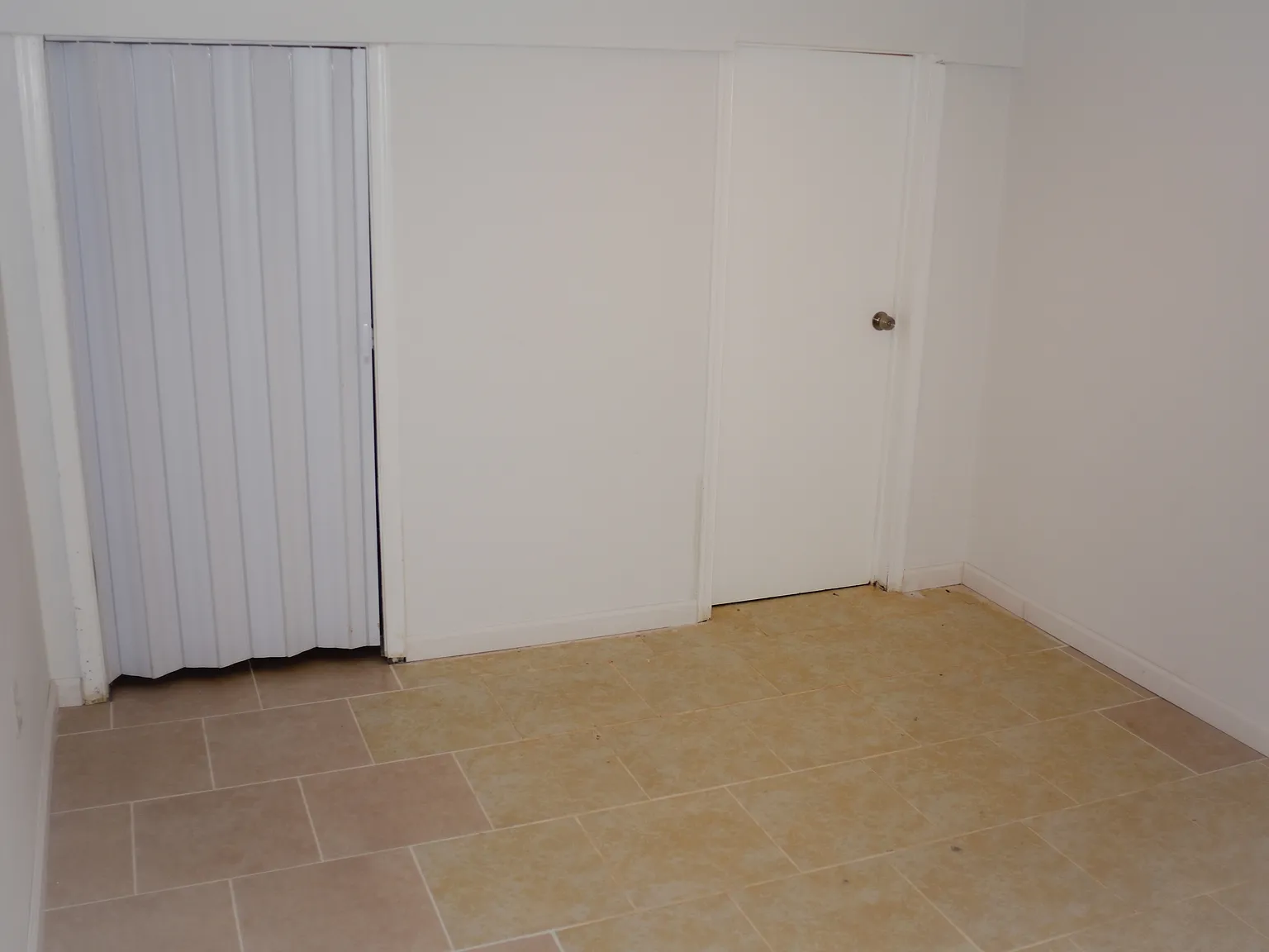 1 bed, 660 sqft, $1,380 — Photo 2