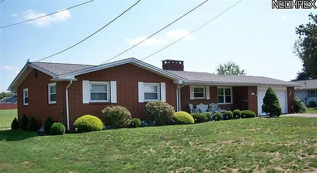 520 Evergreen Dr photo 1
