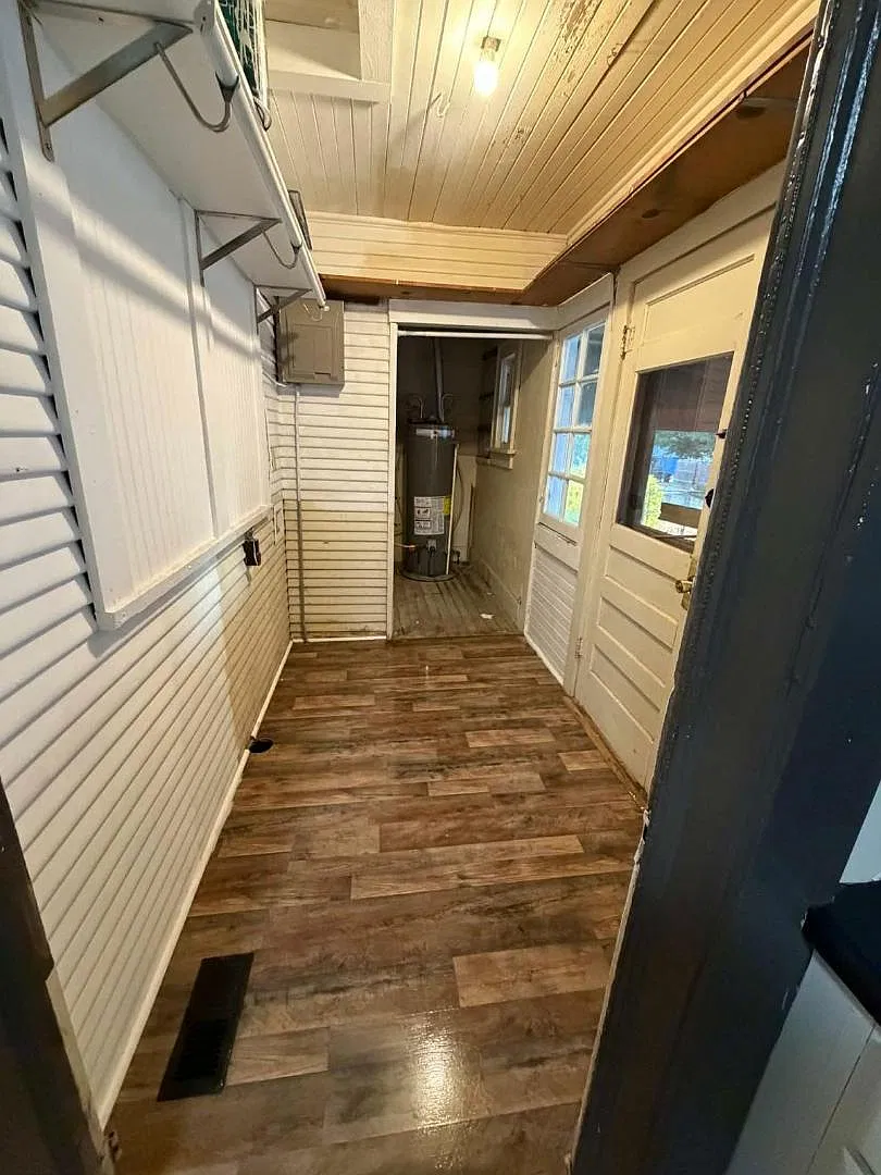 810 Ivanhoe St — Photo 3