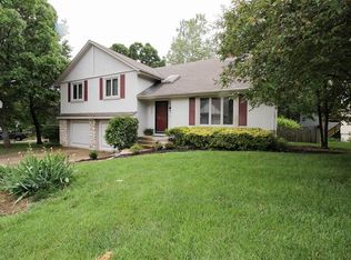 1912 SW Brighton Pl, Blue Springs, MO 64015