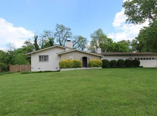 3826 Kensington Dr, Marietta, GA 30066