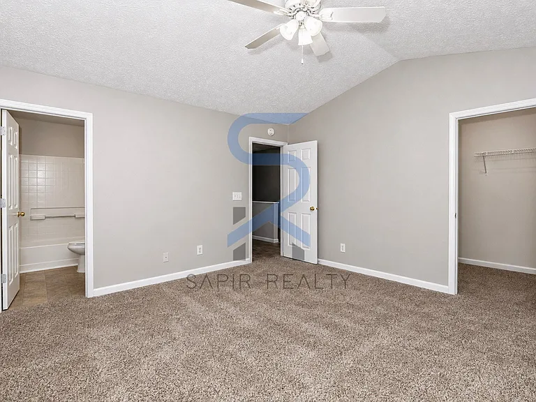 5791 Strathmoor Manor Cir — Photo 10