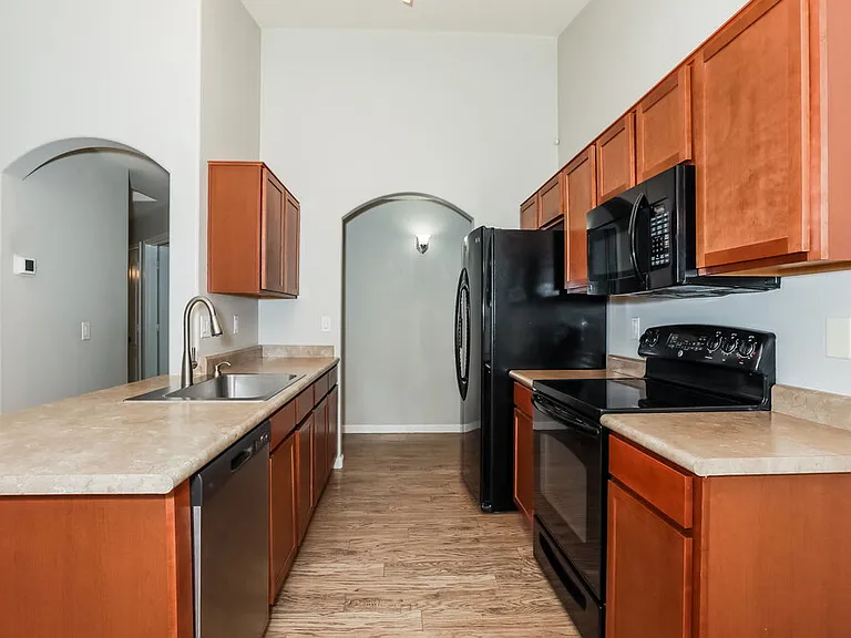 1631 W San Tan Hills Dr — Photo 7