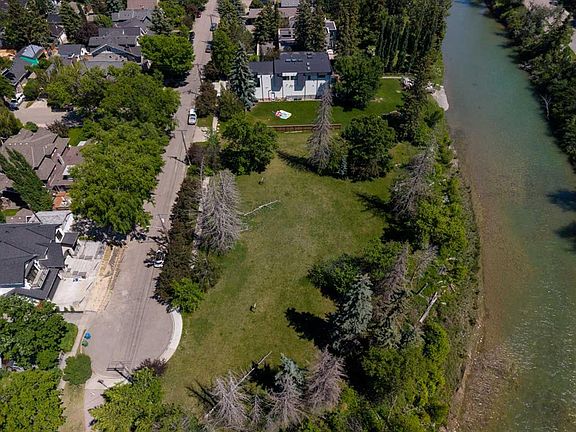 2nd image of 409 40th Ave SW