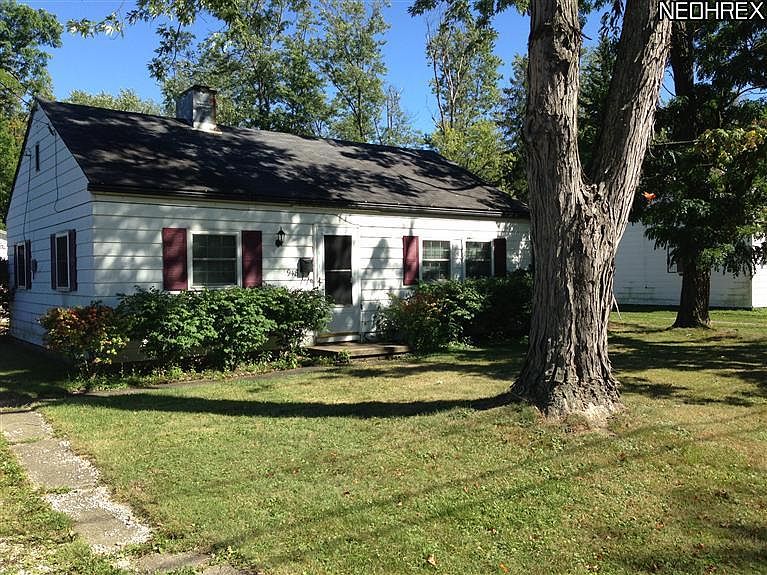 1st image of 948 Oak St